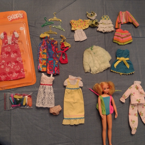 Doll Clothing & Accessories Set - Mixed Bright Colors - Picture 2 of 13